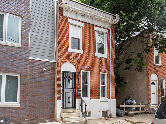 2nd image of 1902 N Darien St