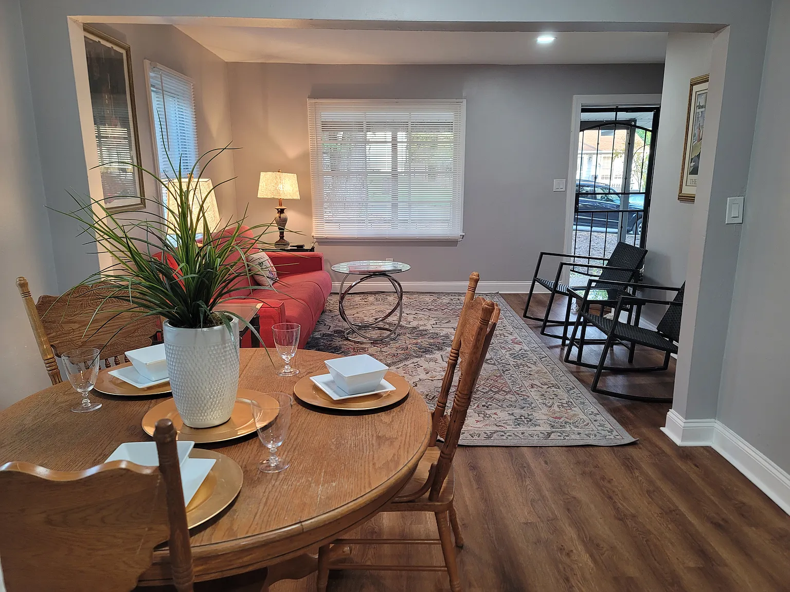 5 bed, 1780 sqft, $3,600 — Photo 2