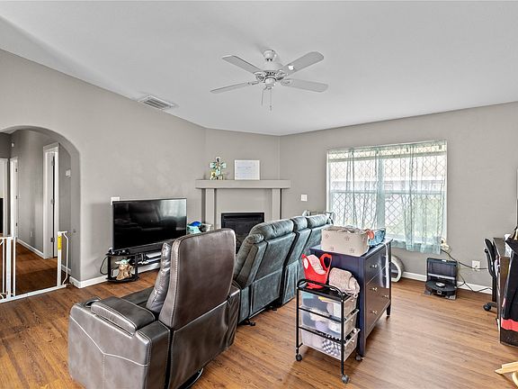3rd image of 738 Trout Creek Drive