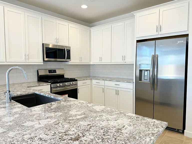 17006 W Las Palmaritas Dr — Photo 5