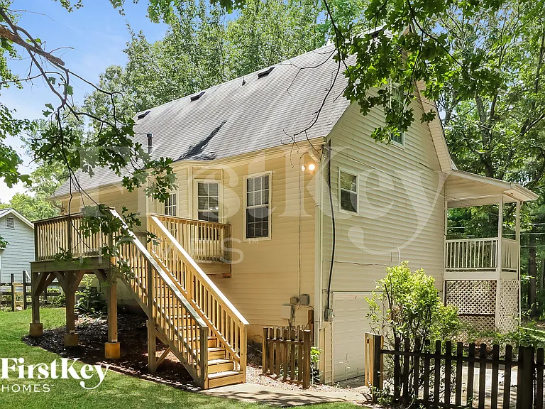 95 Glenwood Ct — Photo 15