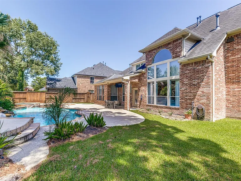 6011 Shady Alcove Ct — Photo 31