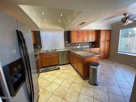5th image of 2110 E Friess Dr