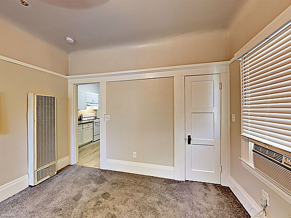 4th image of 1307 G St APT 10