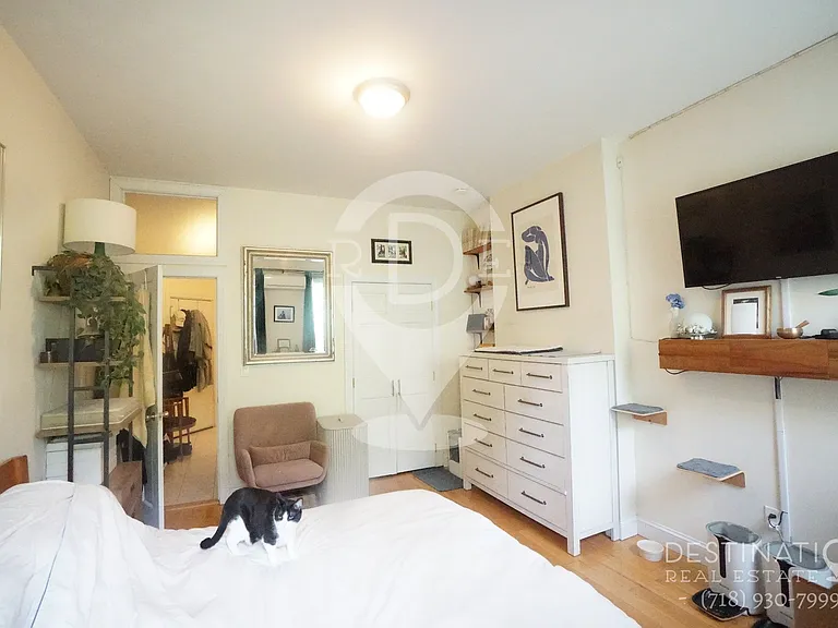 446 Bergen St #1L — Photo 8