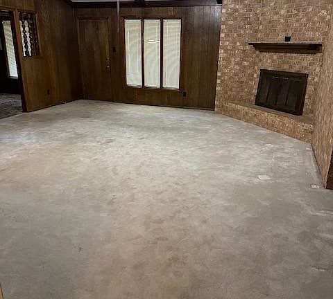 4th image of 1901 Helen Dr