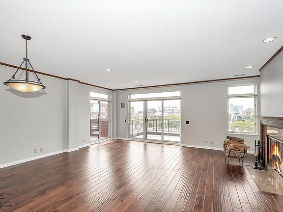 2nd image of 1414 N Wells St APT 508