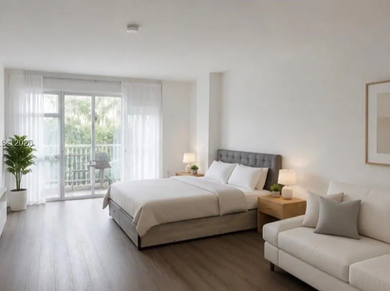 10275 Collins Ave #115 — Photo 2