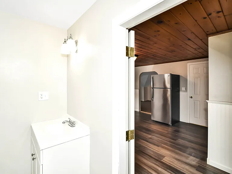 37 Wilbur St #2 — Photo 13