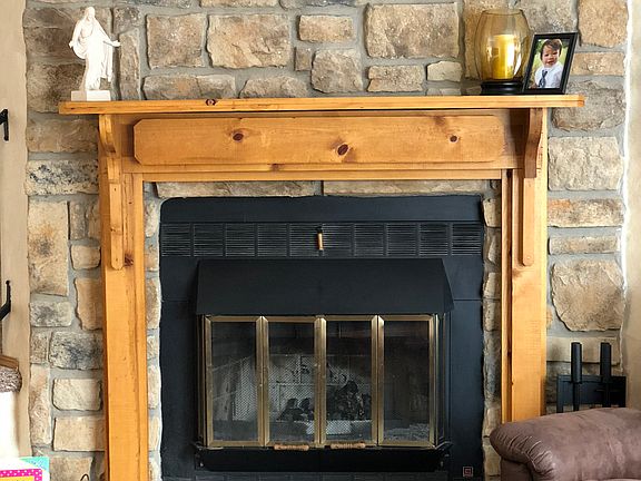Living room fireplace 