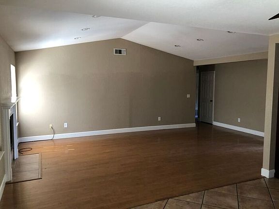 5th image of 929 Arambel Dr