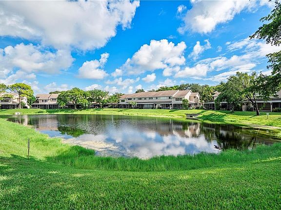 5th image of 2117 Discovery Circle #2117