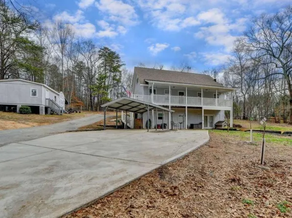 7185 Spout Springs Rd, Flowery Branch, GA 30542
