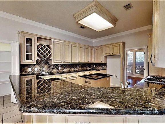 5th image of 5128 Bellerive Bend Dr