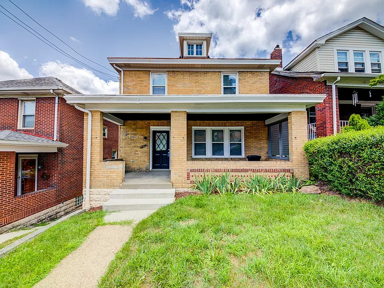 1121 Bellaire Ave — Photo 6