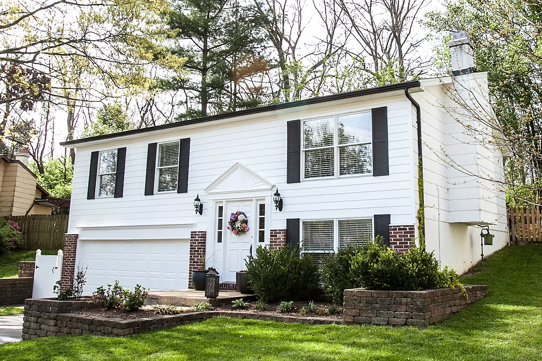 426 Woodland Hill Ct photo 1