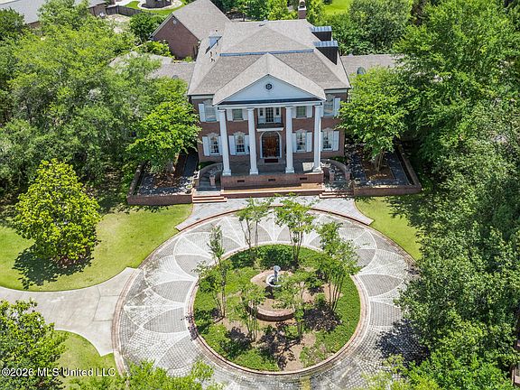 89th image of 147 Chantilly Dr