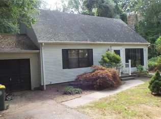 114 Burlingame Rd, Smithfield, RI 02917