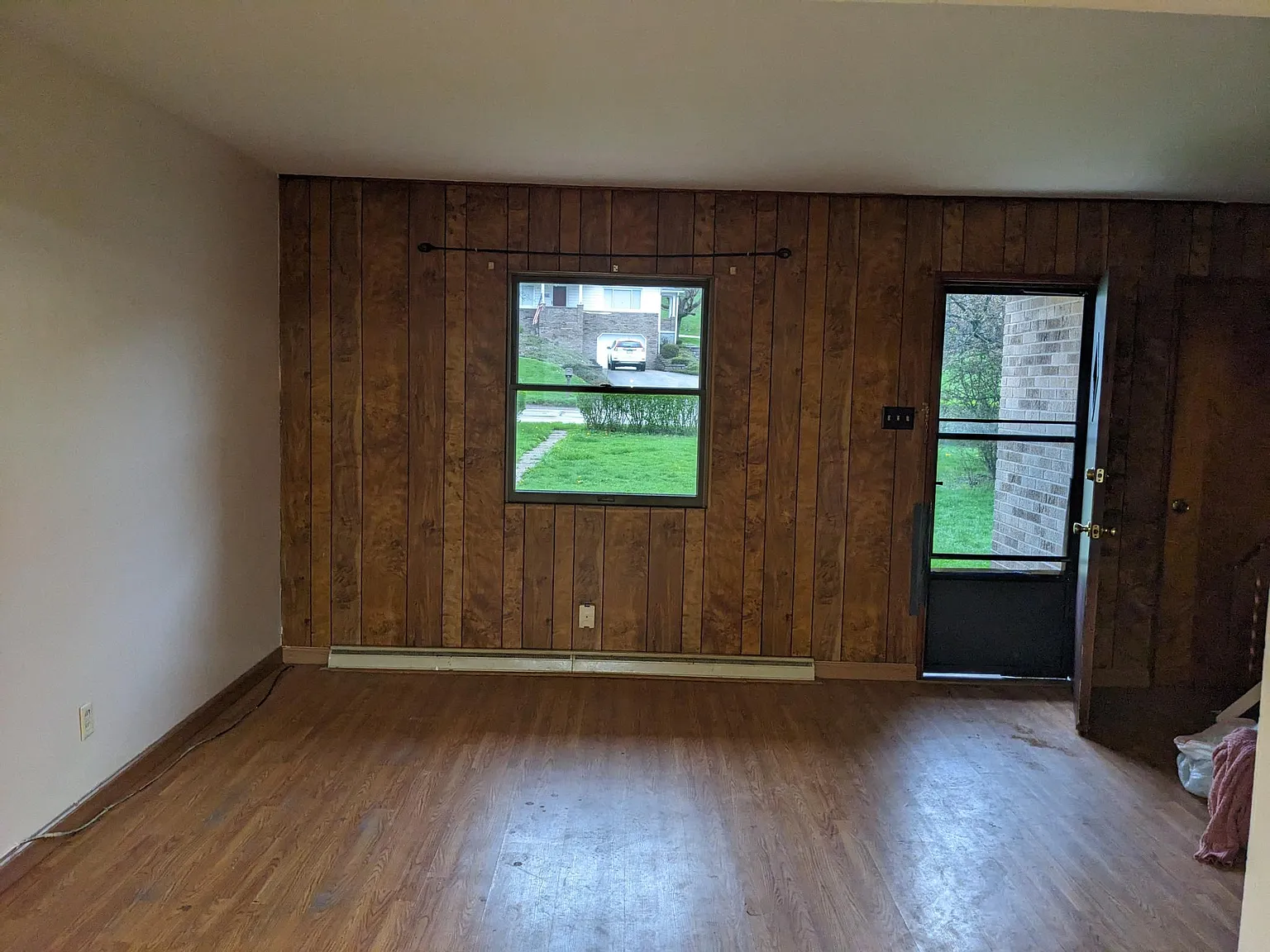 3 bed, $995 — Photo 4