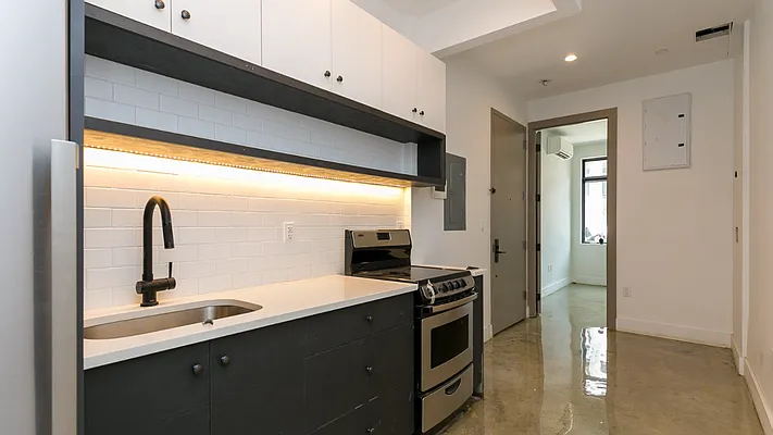 Rented by Nooklyn NYC LLC | media 30