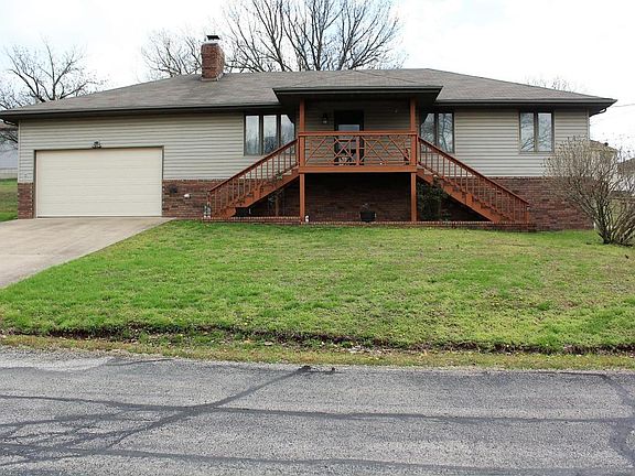 2nd image of 26 Woodland Ave