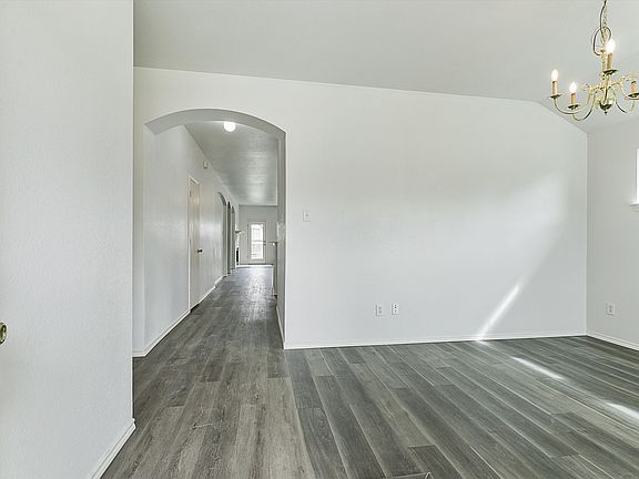 4th image of 4700 Brighton Dr