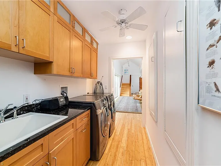 883 Galleon Dr — Photo 9