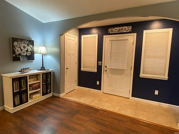 4th image of 1671 Deer Haven Ct