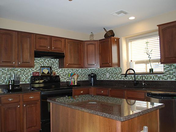 2nd image of 42267 W Michaels Dr