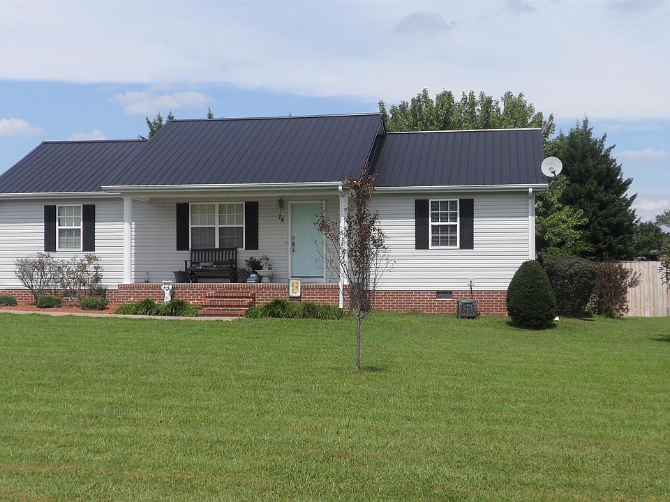 1st image of 76 Falcon Dr