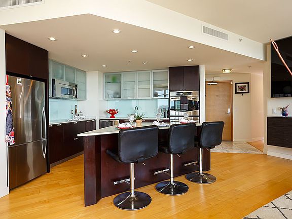 5th image of 1441 9th Ave Unit 2101