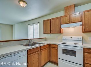 1491 NW Falls Creek Loop UNIT 1, Oak Harbor, WA 98277