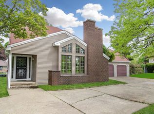 77 S Arlington Heights Rd, Elk Grove Village, IL 60007