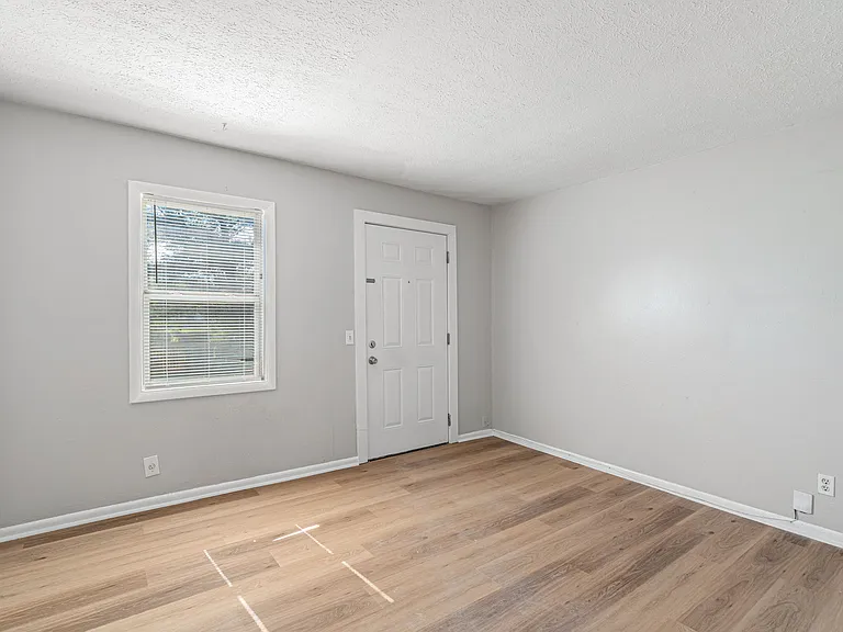 3813 Fairmont Blvd NE #2 — Photo 6