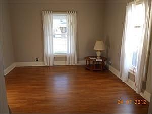 2nd image of 1022 W 8th St
