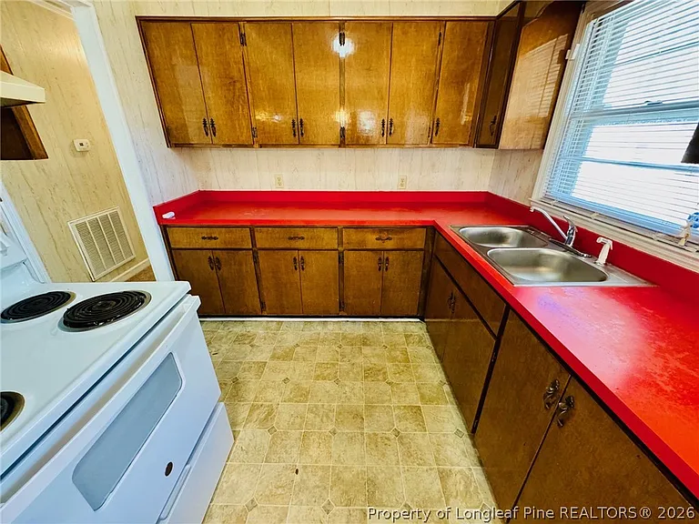 803 Floyd St — Photo 14