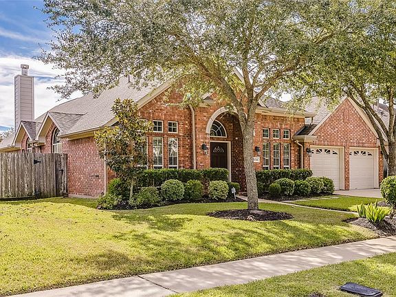 3rd image of 6714 Forsythe Ln