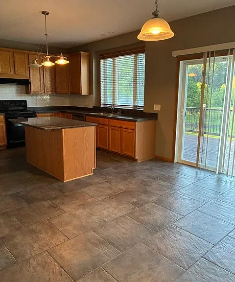 724 Gannon Way — Photo 9