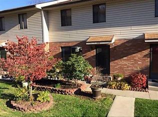 288 Roxalana Hills Dr, Dunbar, WV 25064