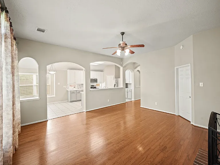 2923 Humble Dr — Photo 8