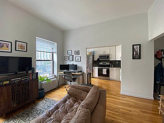 4th image of 432 Union Ave APT 3F