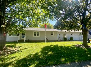 633 3rd St, Lincoln, IL 62656