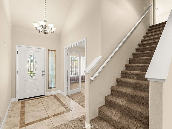 5th image of 14 Sparrow Hawk Ln