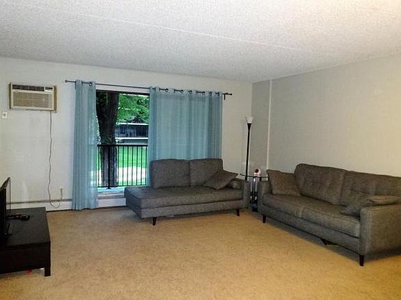 4th image of 10531 Cedar Lake Rd APT 214