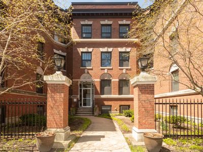 5306 S Cornell Ave #2, Chicago, IL, 60615