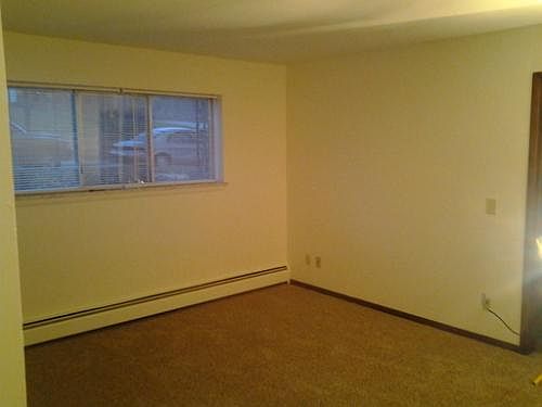 2nd image of 806 Benson Ave NE
