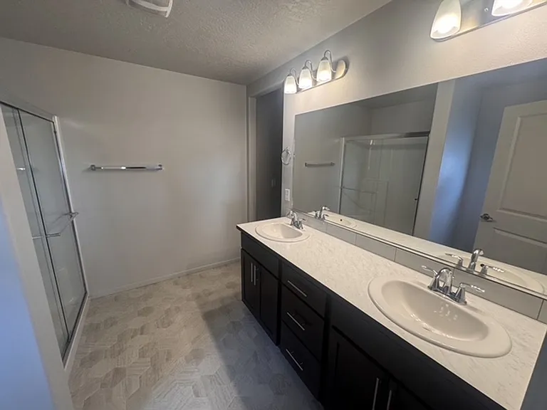 17611 E Maxwell Ave — Photo 12