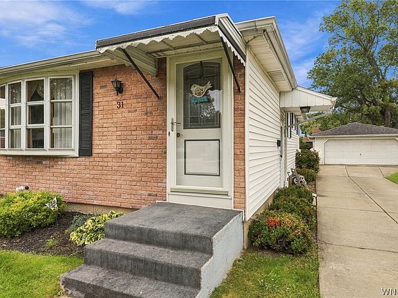 4th image of 31 Coshway Pl