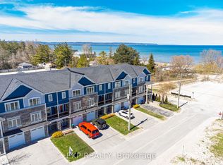 22 18th St N, Wasaga Beach, ON L9Z2H4