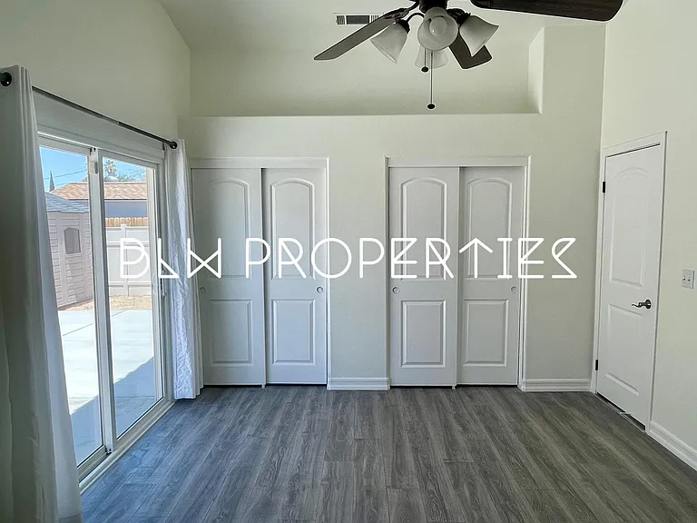 6150 Mariposa Ave — Photo 12